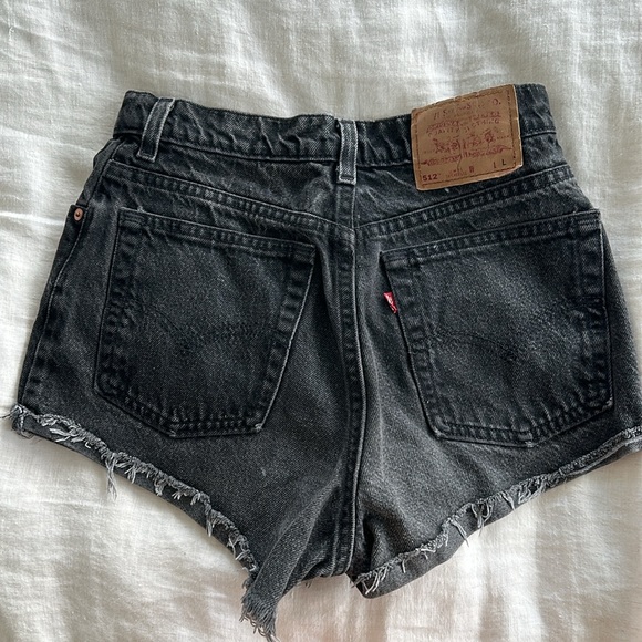 Black Levis 512 - Picture 2 of 2